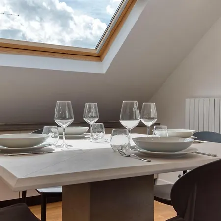 Apartment Royal -montenapoleone- Milan