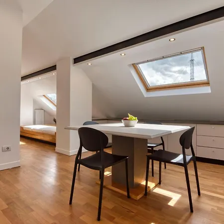 Royal -montenapoleone- Milano