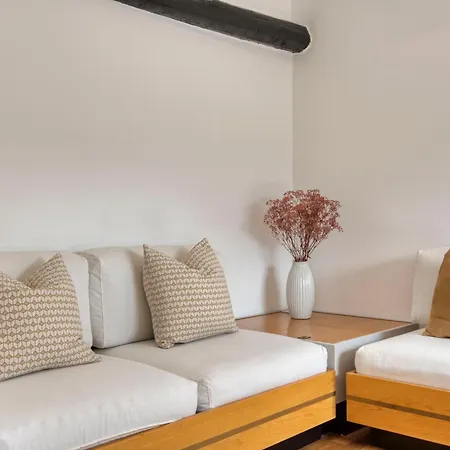 Royal -montenapoleone- * Milano