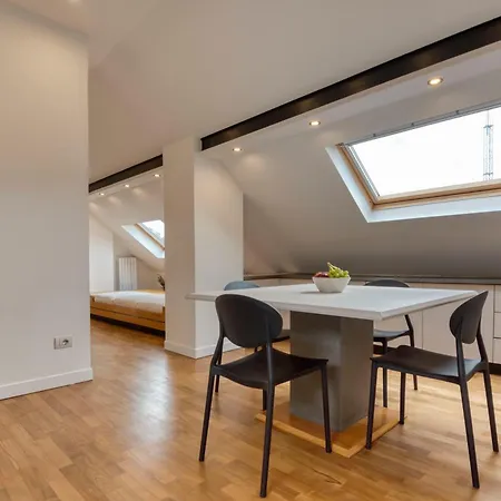 Royal -montenapoleone-