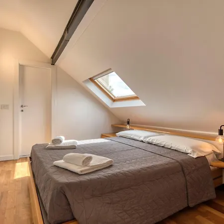 Lejlighed Royal -montenapoleone-