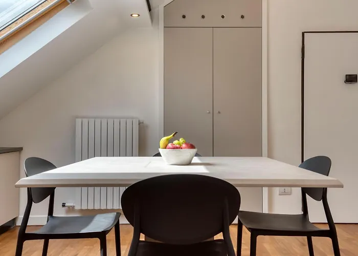 Royal -montenapoleone- Apartamento *