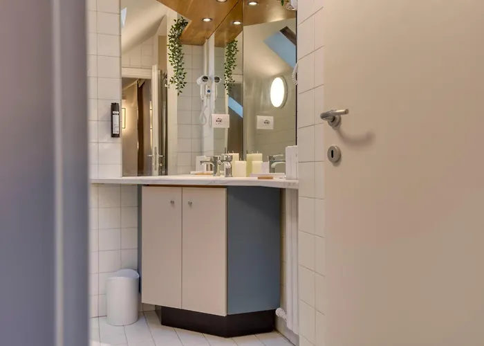 Royal -montenapoleone- Apartamento *