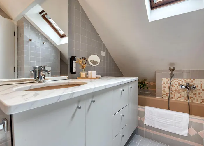 Royal -montenapoleone-